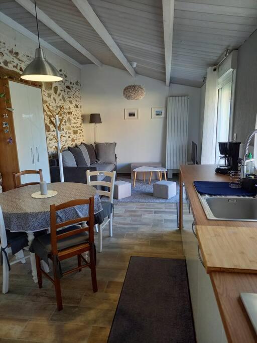 Lac Grand Lieu : Maisonnette Au Calme Avec Jardin Saint-Lumine-de-Coutais Ngoại thất bức ảnh